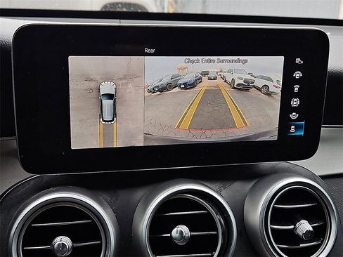 Used 2022 Mercedes-Benz GLC 300 4MATIC image 26