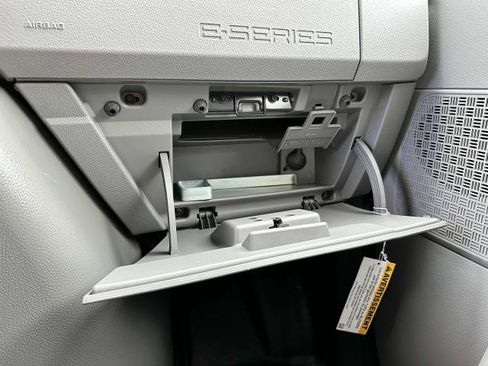 New 2026 Ford E-350 and Econoline 350 Super Duty w/ Power Equipment Group image 30