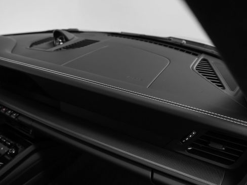 Certified 2025 Porsche 911 Carrera GTS RWD image 36