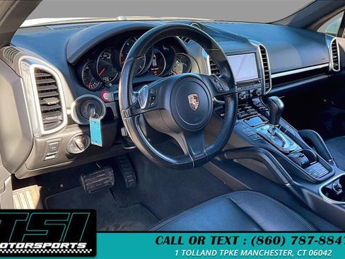Used 2014 Porsche Cayenne Platinum Edition image 14