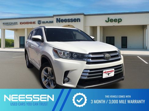 Used 2018 Toyota Highlander Limited image 1