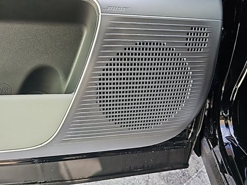 New 2026 Hyundai Ioniq 9 Limited image 33