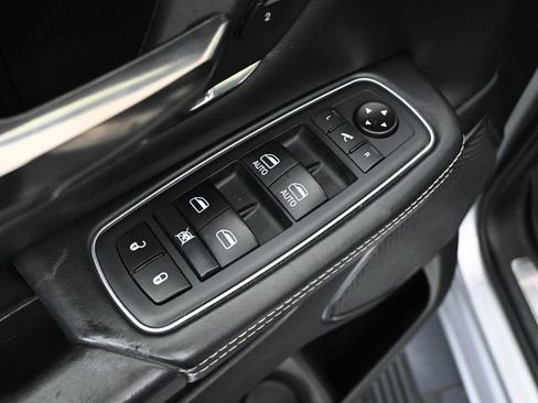 Used 2020 RAM 1500 Limited w/ Bed Utility Group image 19