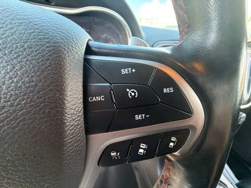 Used 2020 Jeep Grand Cherokee Trailhawk w/ Trailhawk Luxury Group AWD/4WD image 15