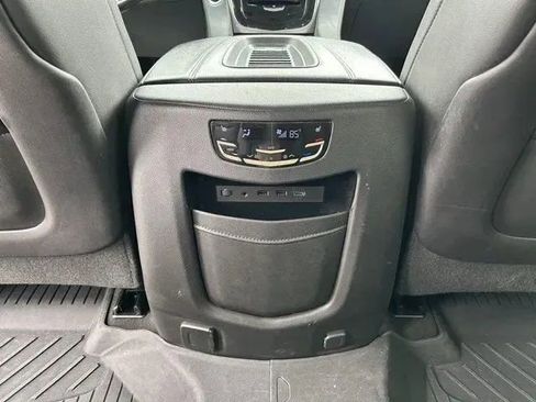 Used 2020 Cadillac Escalade ESV Luxury w/ Escalade Sport Edition image 19