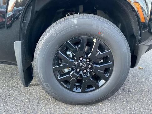 New 2026 Nissan Frontier SV w/ Tow Package AWD/4WD image 9