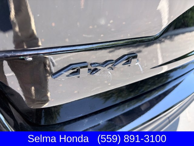 Used 2025 Jeep Grand Cherokee Altitude AWD/4WD image 23