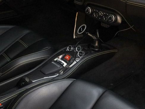 Used 2010 Ferrari 458 Italia Coupe image 31