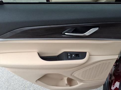 New 2025 Jeep Grand Cherokee Limited image 35