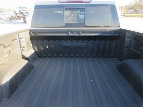 New 2026 GMC Sierra 1500 SLT w/ SLT Premium Plus Package image 6