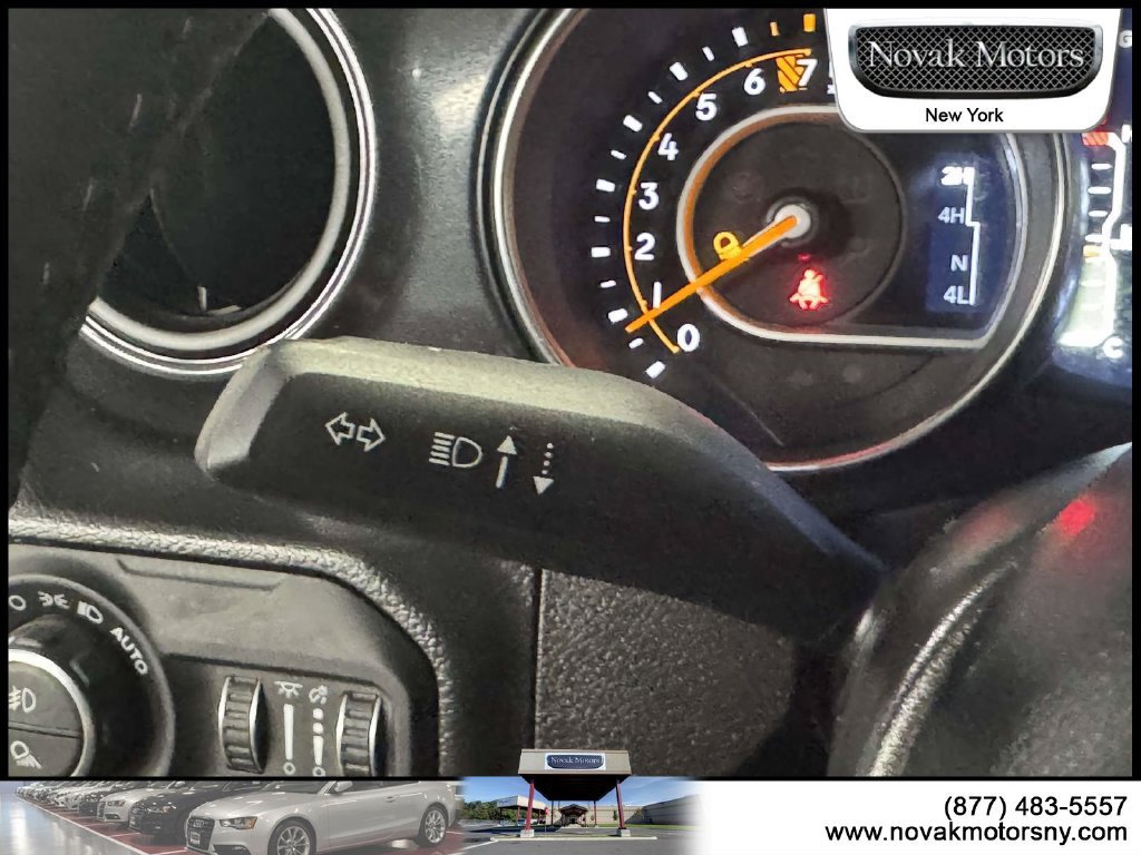Used 2022 Jeep Gladiator Sport AWD/4WD image 16