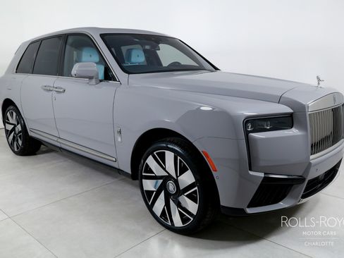 New 2026 Rolls-Royce Cullinan image 6