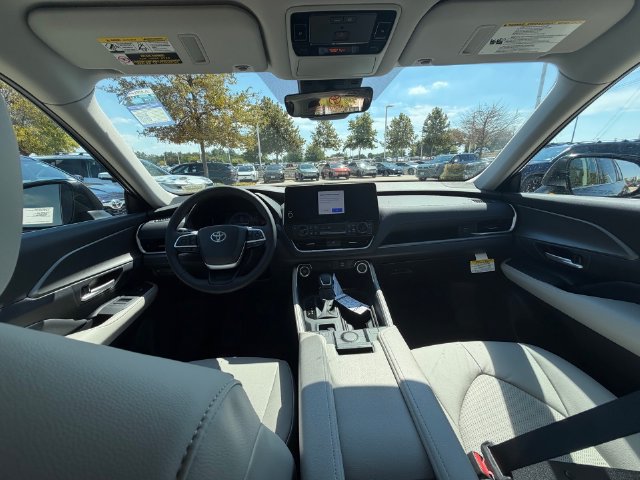 New 2026 Toyota Grand Highlander AWD image 21