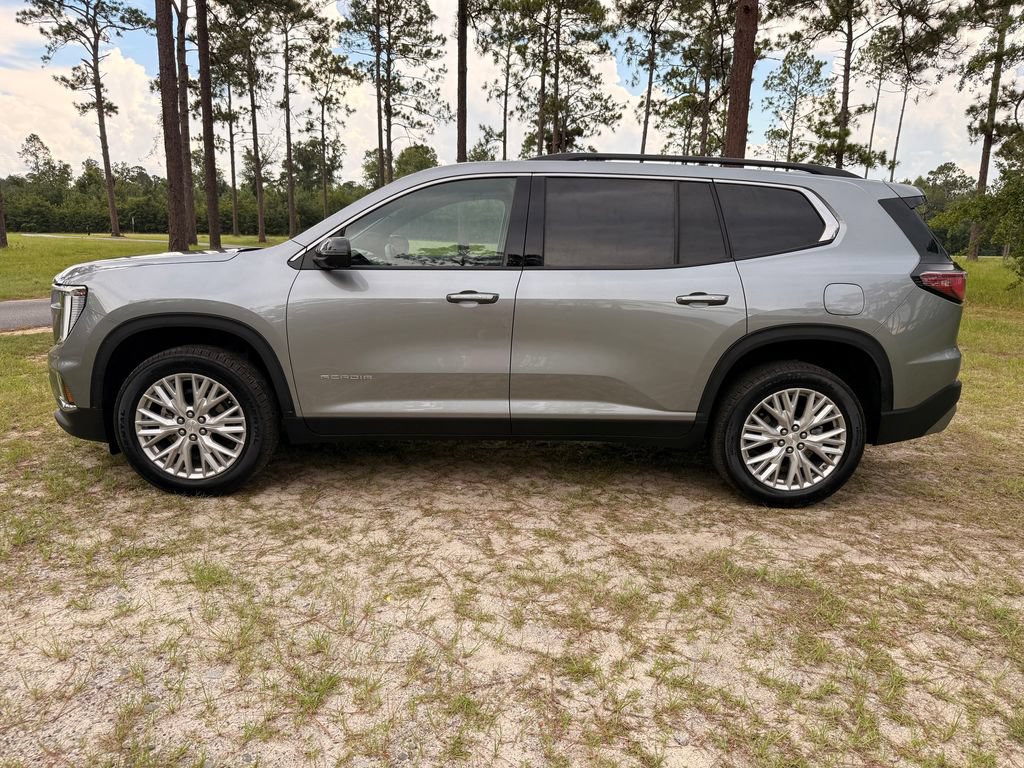 Used 2026 GMC Acadia Elevation w/ Elevation Premium Package FWD image 2
