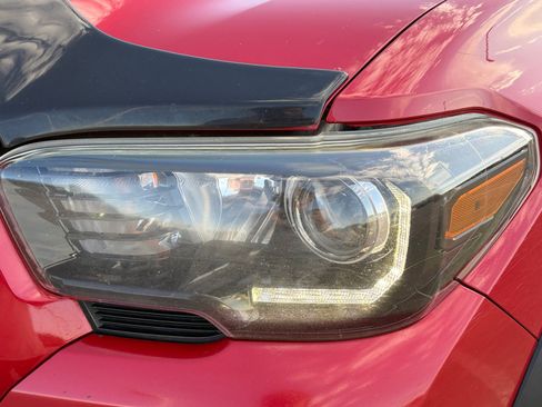 Used 2017 Toyota Tacoma TRD Pro AWD/4WD image 10
