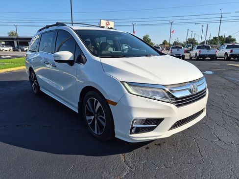 Used 2020 Honda Odyssey Elite image 3