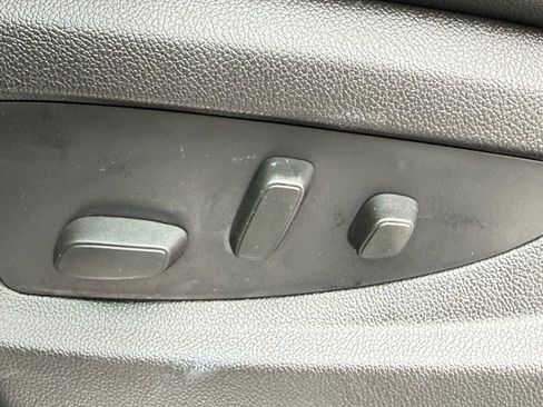 Used 2016 Chevrolet Tahoe LTZ AWD/4WD image 10