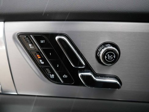 Used 2026 Cadillac Vistiq Luxury AWD/4WD image 17