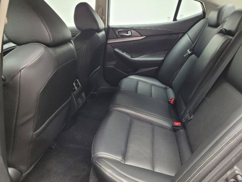 Used 2018 Nissan Maxima 3.5 SL FWD image 18