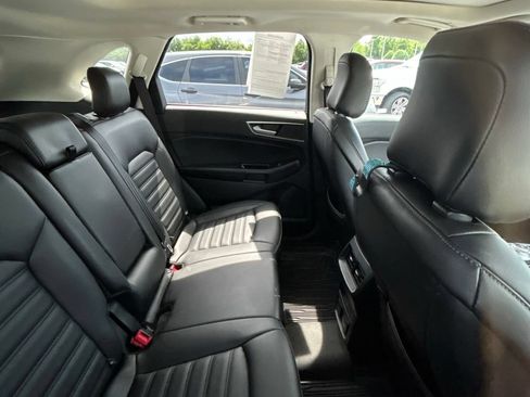 Used 2020 Ford Edge SEL w/ Convenience Package AWD/4WD image 6