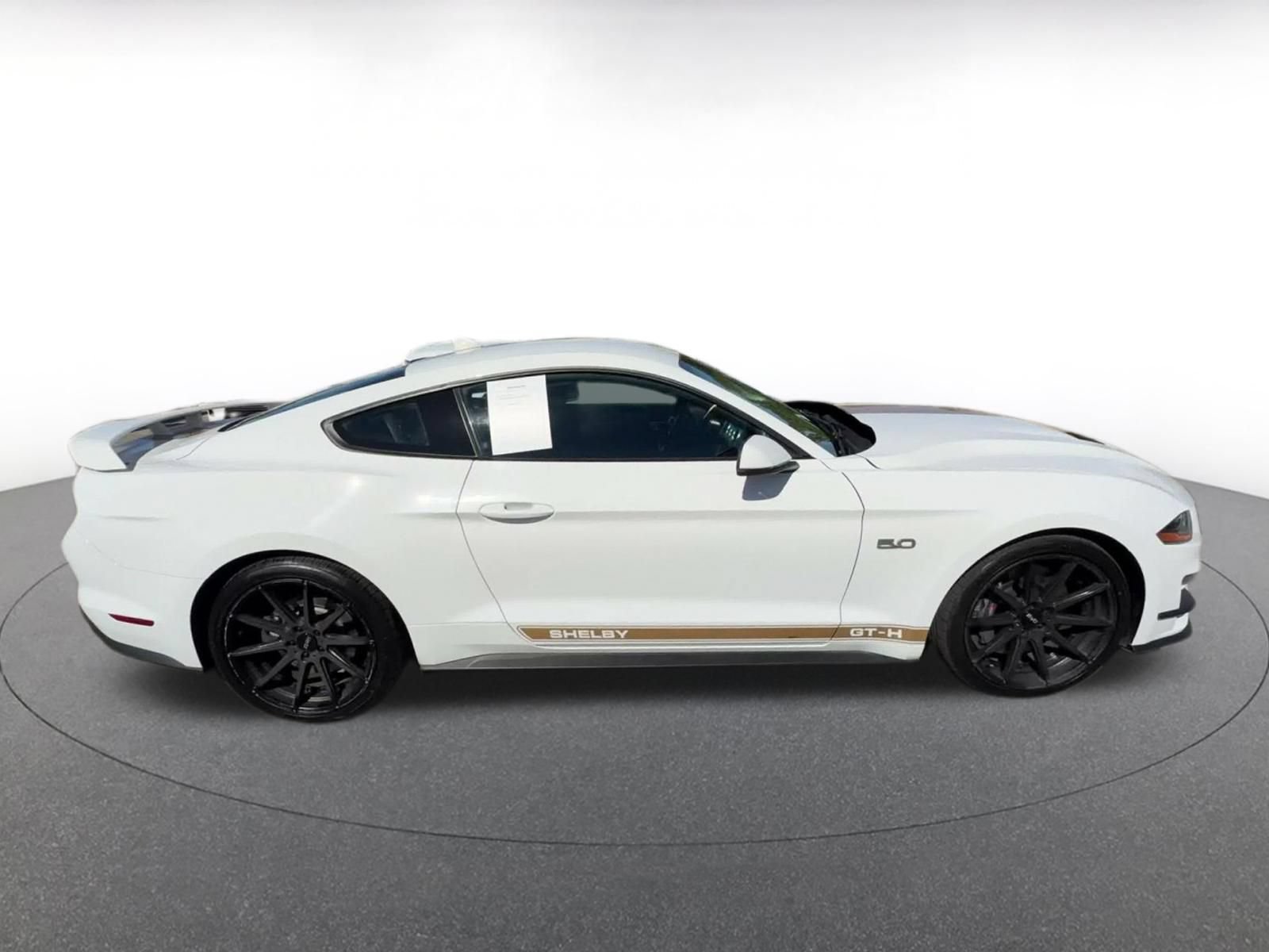 Used 2022 Ford Mustang GT Premium w/ GT Performance Package RWD image 15