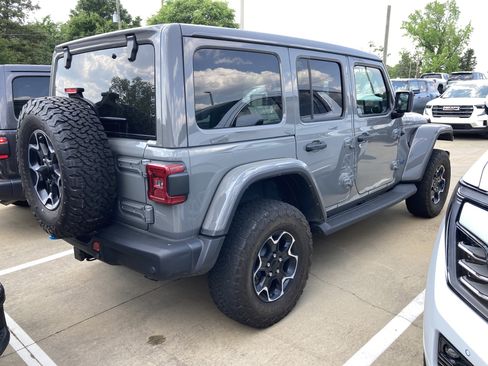 Used 2023 Jeep Wrangler Unlimited Rubicon 4xe w/ Steel Bumper Group AWD/4WD image 2