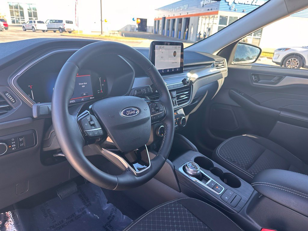 Used 2023 Ford Escape Active AWD/4WD image 13
