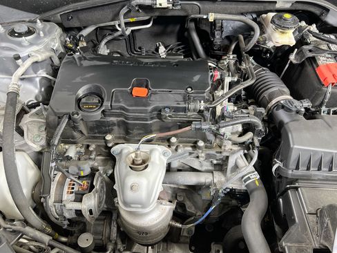 Used 2023 Honda HR-V LX image 27