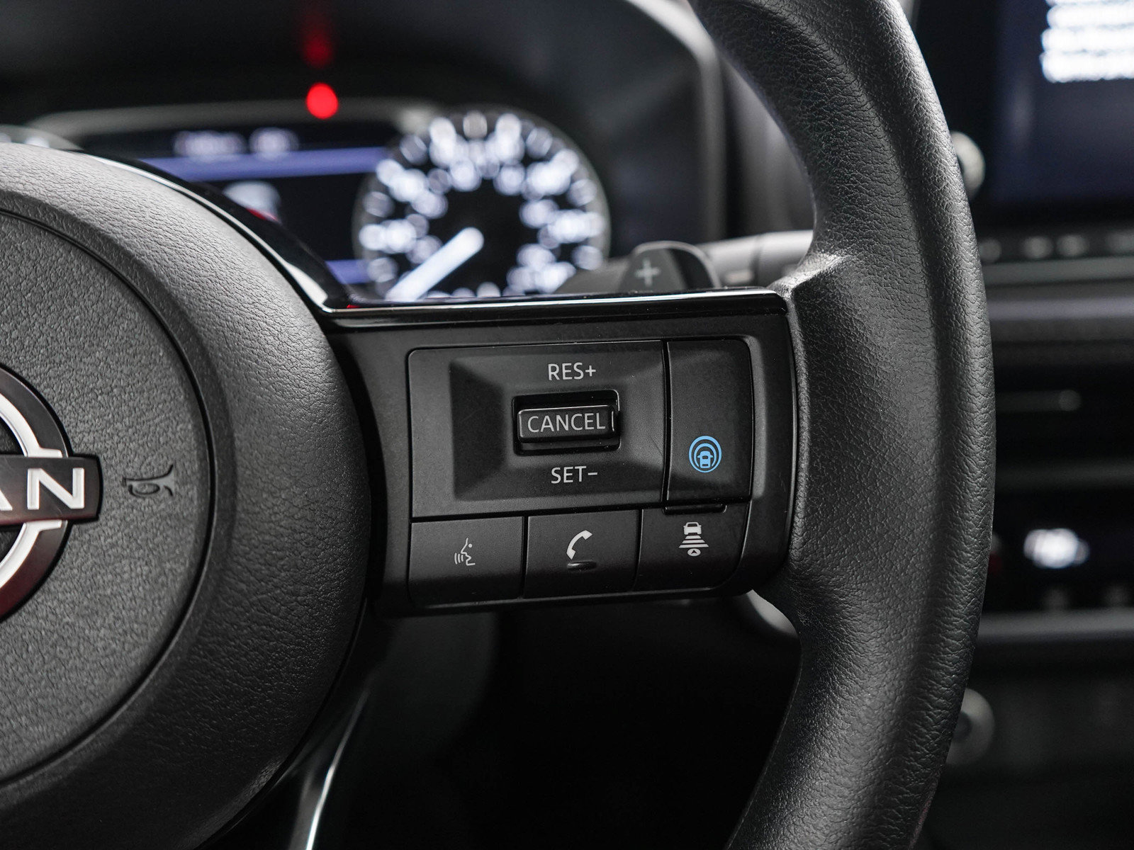 Used 2023 Nissan Rogue SV AWD/4WD image 27
