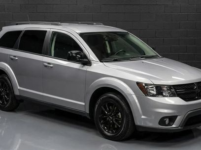 Used 2019 Dodge Journey SE w/ Connectivity Group