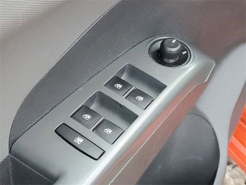 Used 2012 Chevrolet Sonic LT image 9