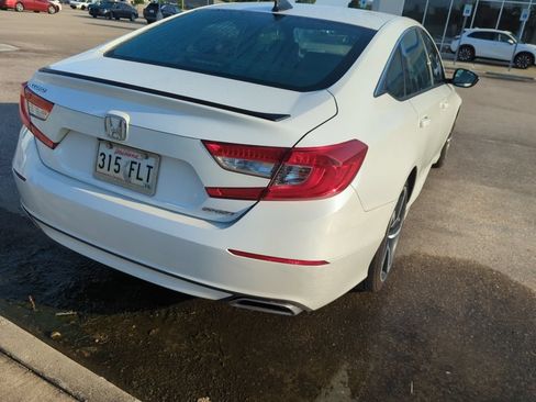 Used 2022 Honda Accord Sport image 3
