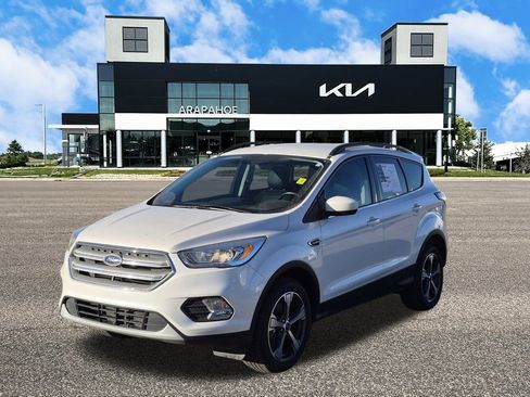 Used 2018 Ford Escape SEL image 4