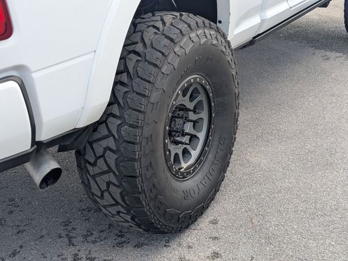 Used 2022 RAM 3500 Limited AWD/4WD image 12