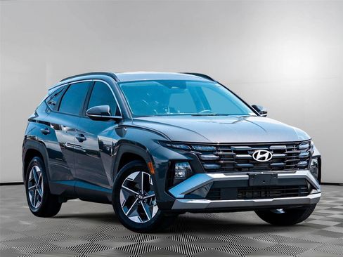 Used 2025 Hyundai Tucson SEL FWD image 1