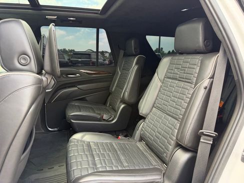 Used 2021 Cadillac Escalade Sport Platinum AWD/4WD image 25