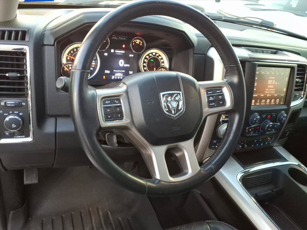 Used 2015 RAM 1500 Laramie w/ Convenience Group AWD/4WD image 18