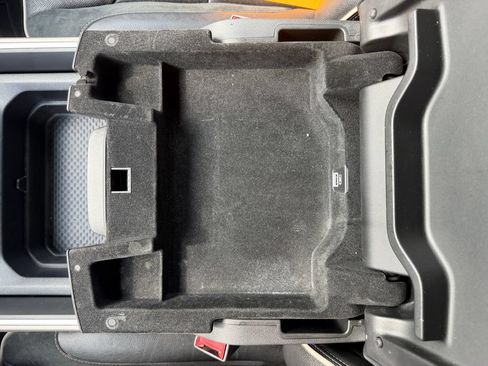 Used 2019 RAM 1500 Laramie AWD/4WD image 32