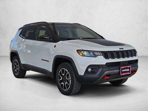 New 2026 Jeep Compass Trailhawk image 7
