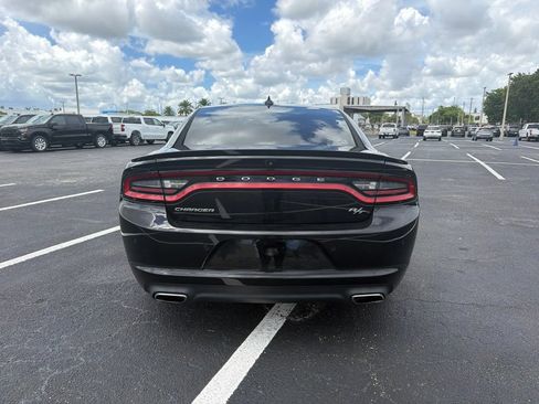 Used 2018 Dodge Charger R/T RWD image 6