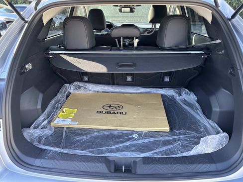 Certified 2025 Subaru Crosstrek 2.5i Limited w/ Crosstrek Mirror Package image 9
