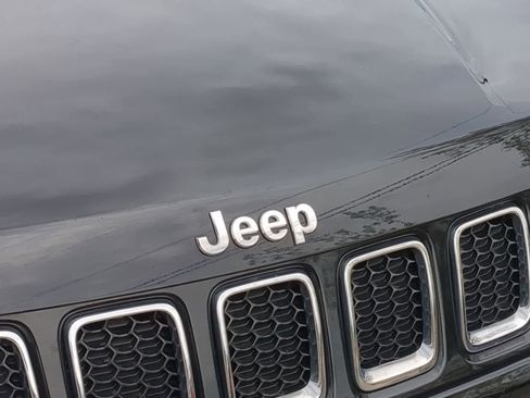 Certified 2018 Jeep Compass Limited AWD/4WD image 12