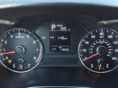 Used 2017 Kia Forte LX image 14