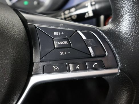 Used 2023 Nissan Versa SV image 34