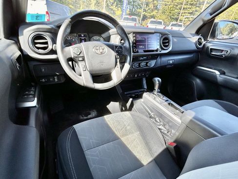 Used 2021 Toyota Tacoma TRD Off-Road image 23