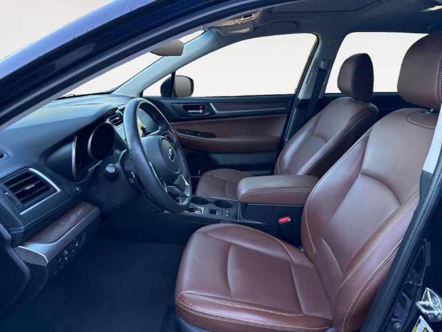 Used 2018 Subaru Outback 3.6R Touring w/ Popular Package #3 AWD/4WD image 9