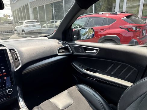 Used 2023 Ford Edge ST AWD/4WD image 16