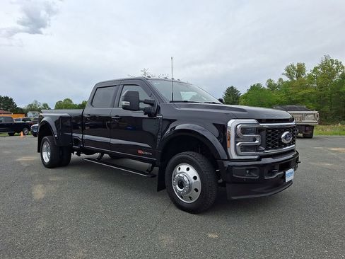 Certified 2025 Ford F450 Platinum AWD/4WD image 1