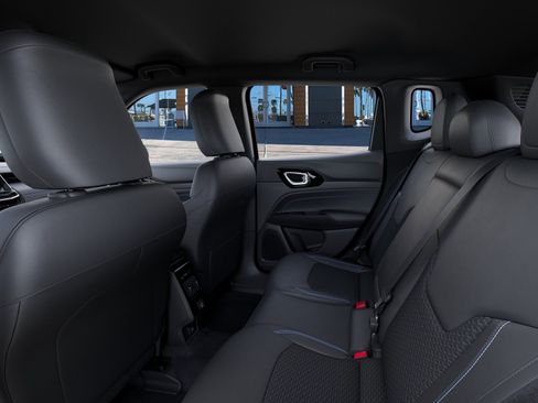 New 2026 Jeep Compass Latitude AWD/4WD image 23