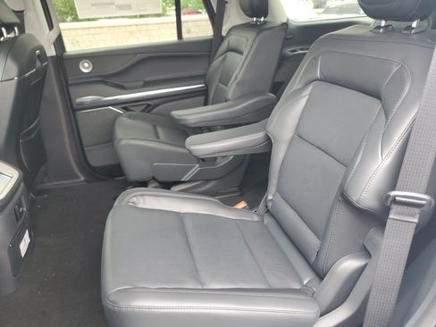 New 2026 Lincoln Navigator Reserve AWD/4WD image 30